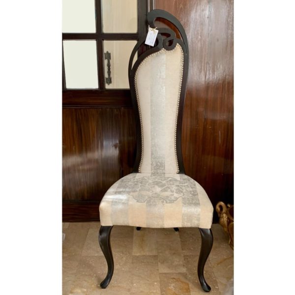 Art Nouveau Chair - SoUnique.PK