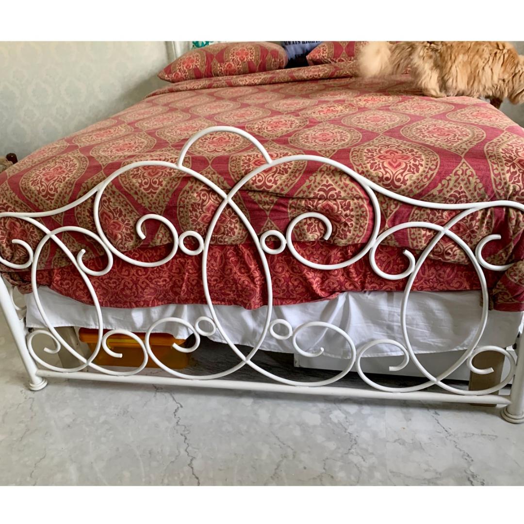 Four Poster Bed in Wrought Iron SoUnique.PK