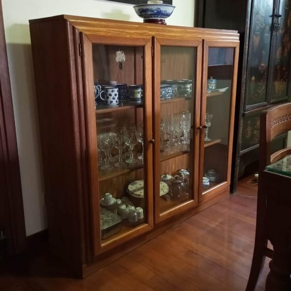 Imported Display Cabinet- SoUnqiue.PK