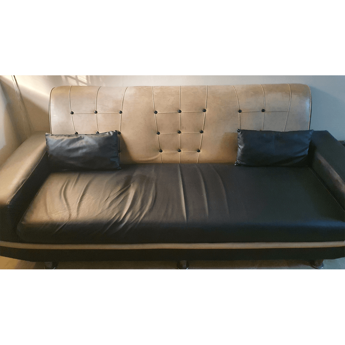 5 Seater Leatherette Sofa SoUnique.PK