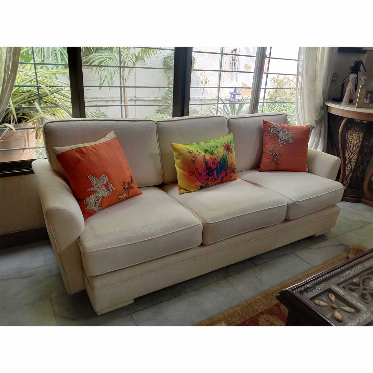 Contemporary 3 Seat Sofa - SoUnique.PK