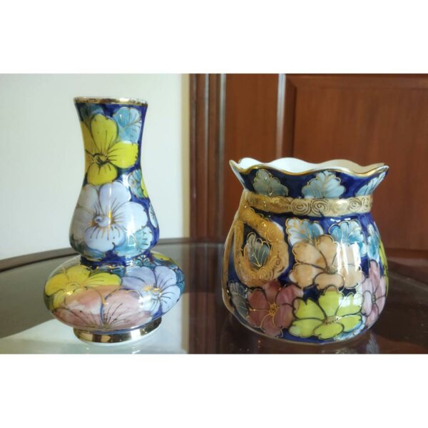 Hand Painted Pair of Ceramic Vases - SoUnique.PK