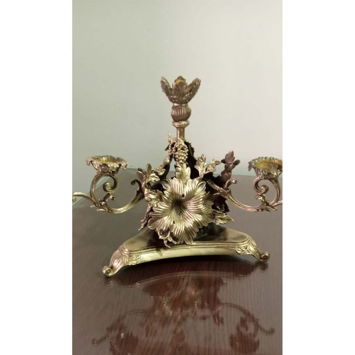 WhatsApp Image 2022-09-15 at 11.53.39 AM-011dc101 Brass Candle Holder-SoUnique.Pk