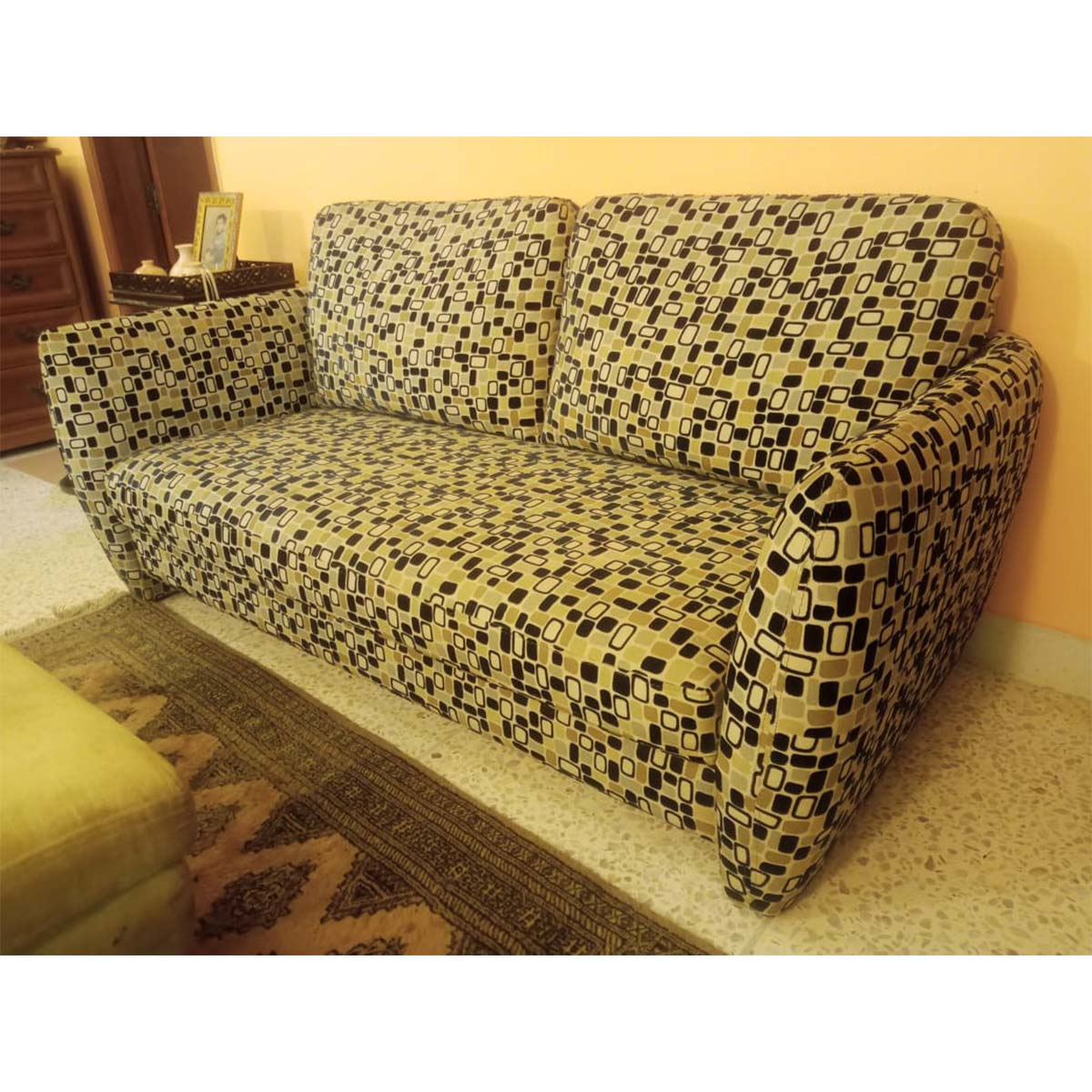 2 Seat Comfy Sofa-SoUnique.PK