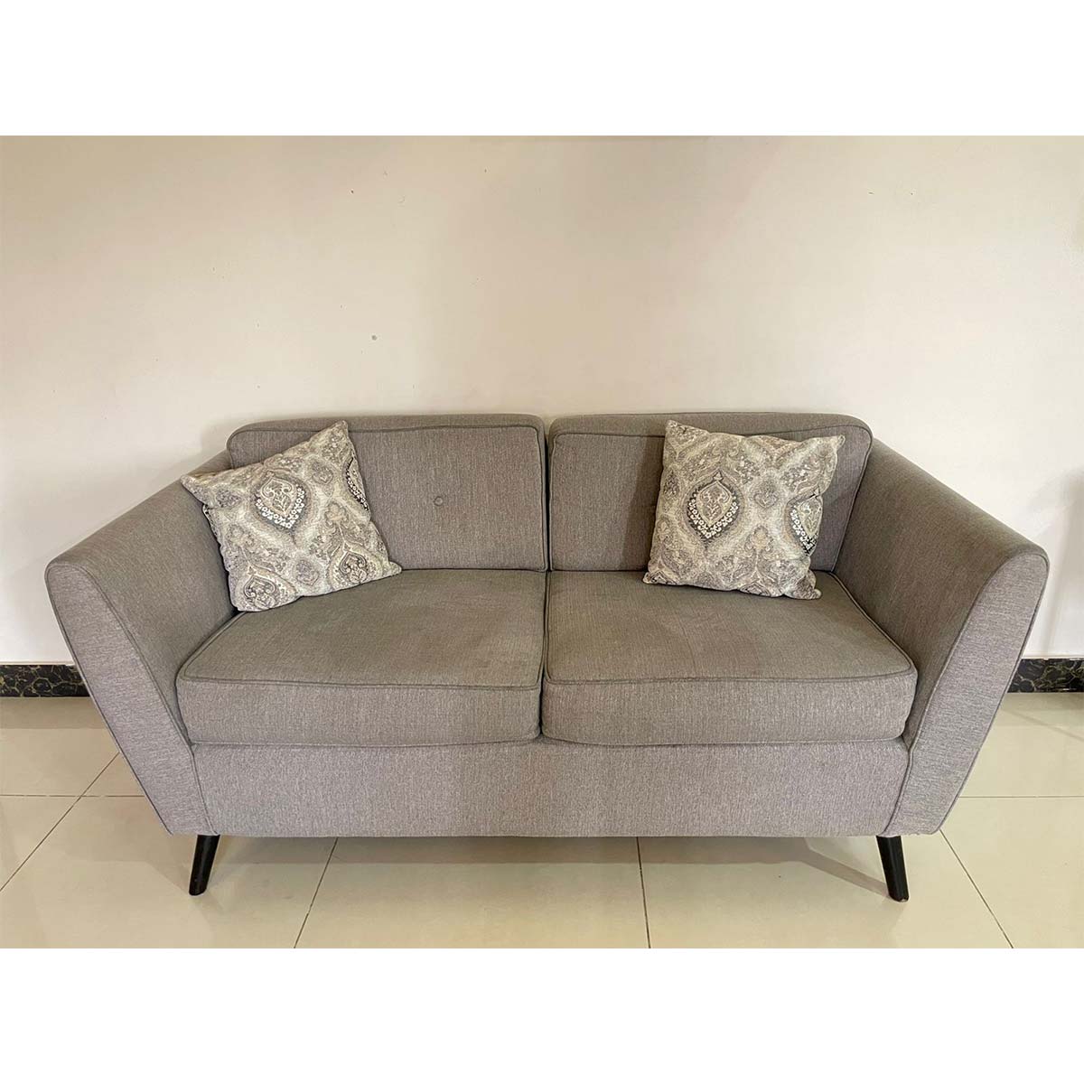 2 Seat Lounge Sofa SoUnique.PK