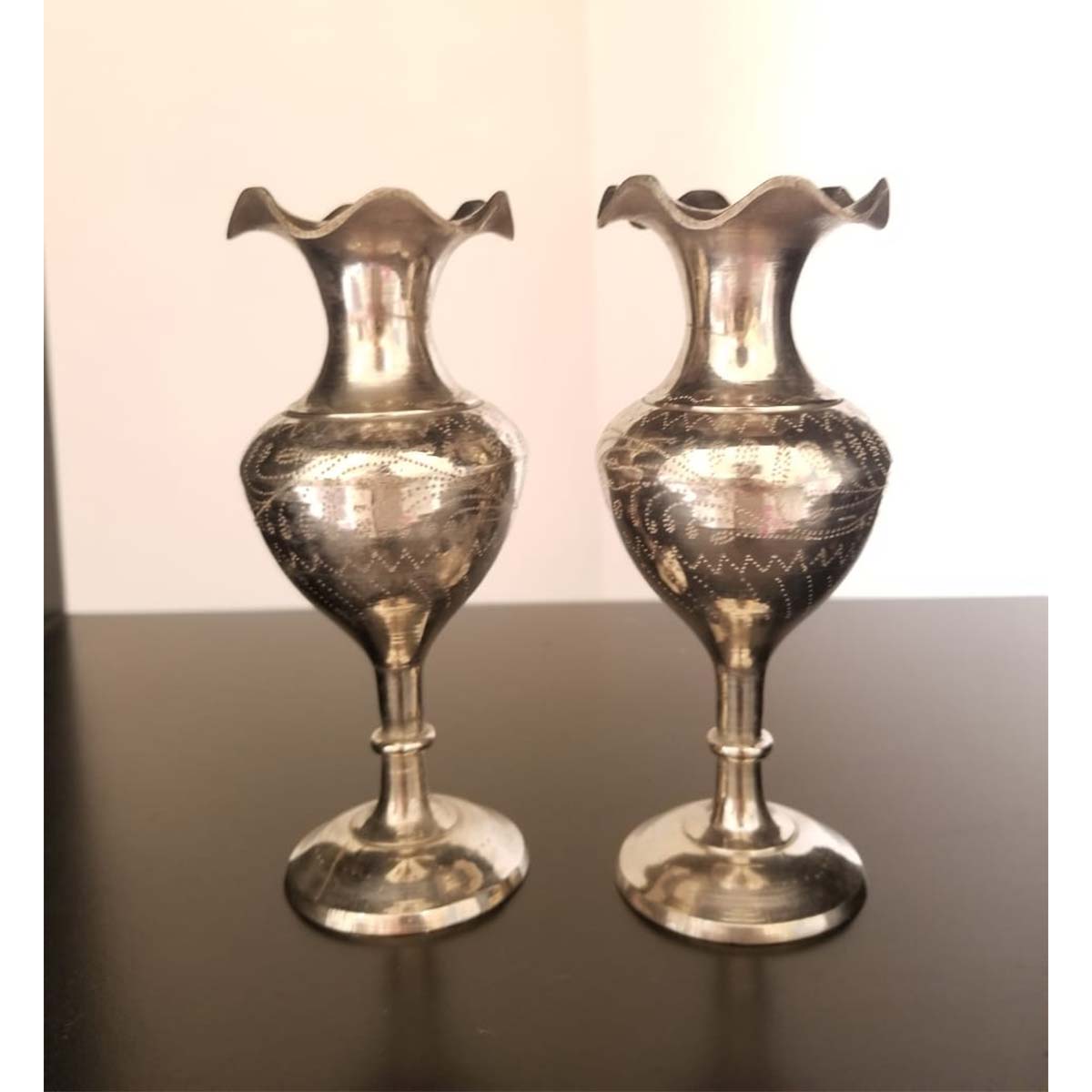 Vintage Pair of Vases - SoUnique.PK