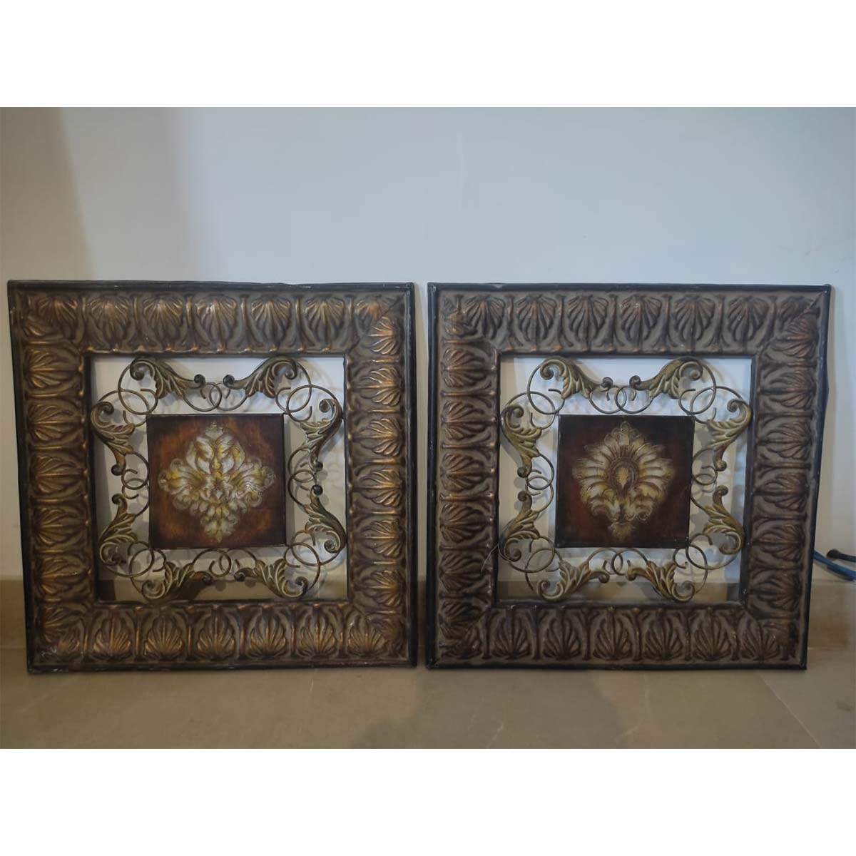 Decorative Artwork Pair - SoUnique.PK