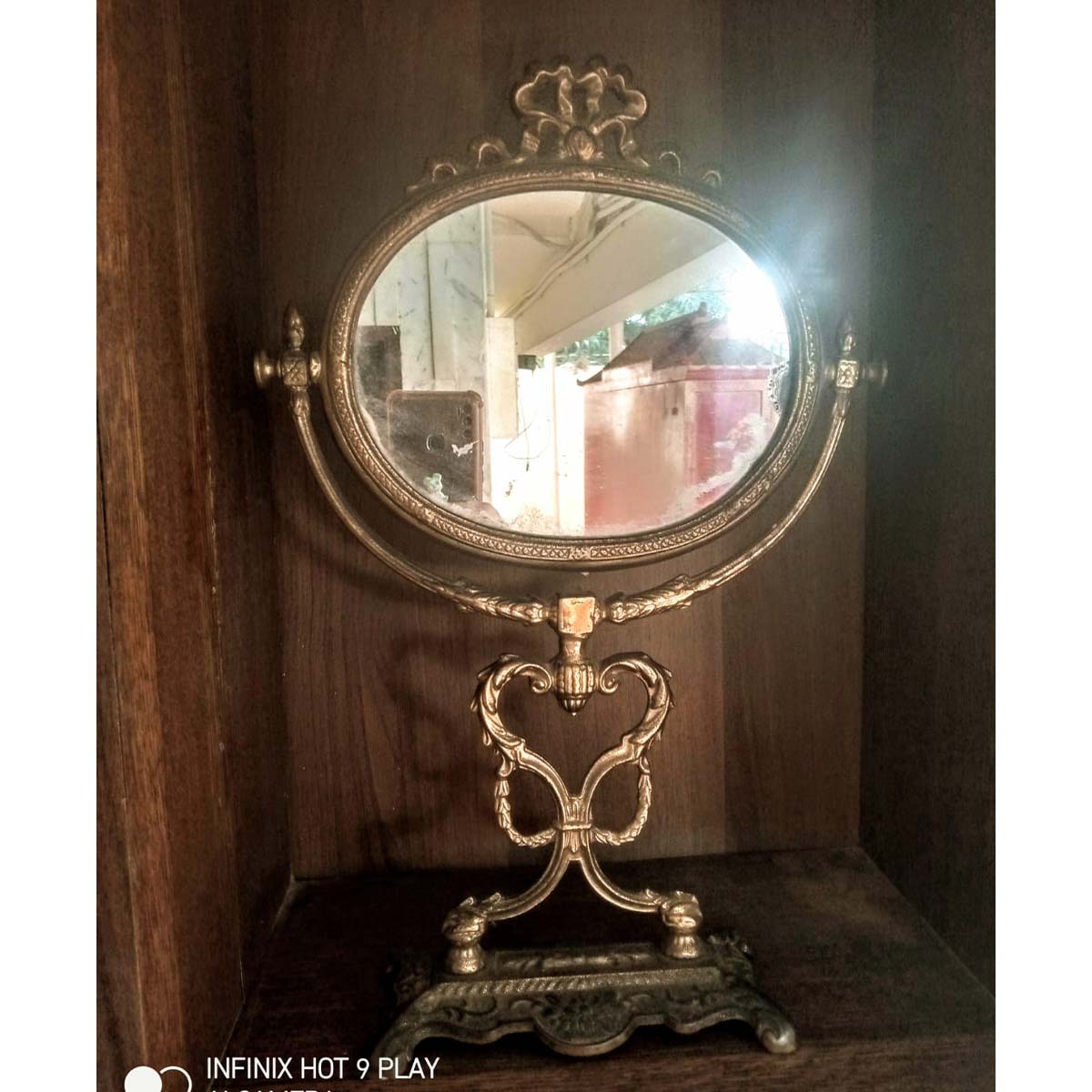 Vintage Brass Vanity Mirror - SoUnique.PK