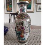 Vintage Chinese Vase-SoUnique.PK