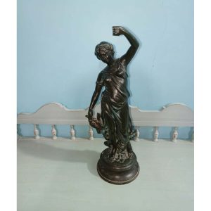 French Lady Sculpture-SoUnique.PK