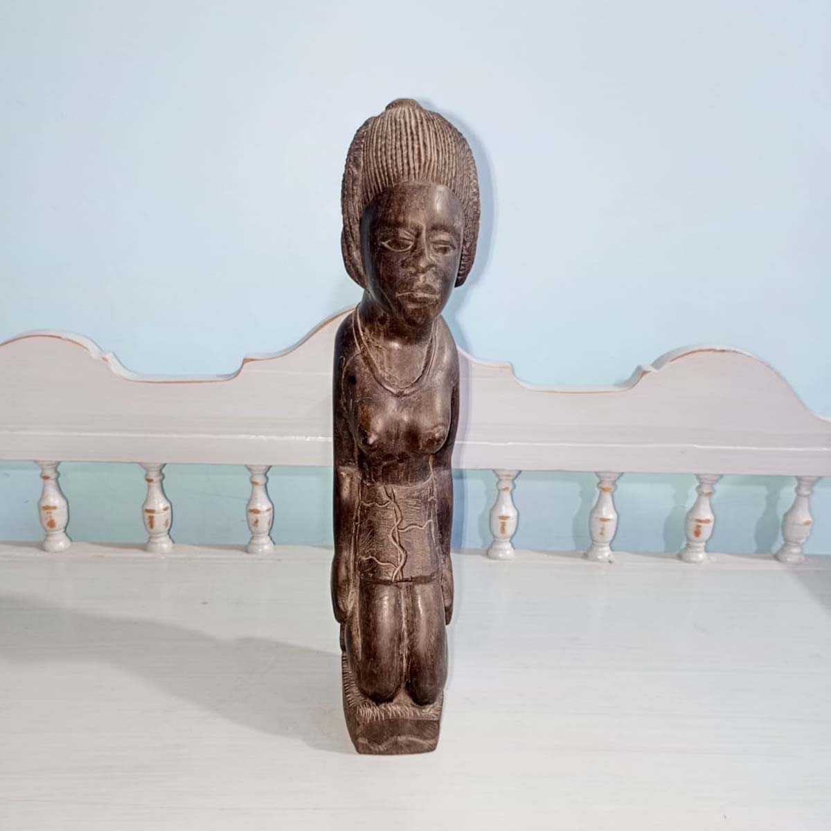 Kneeling African Sculpture - SoUnique.PK