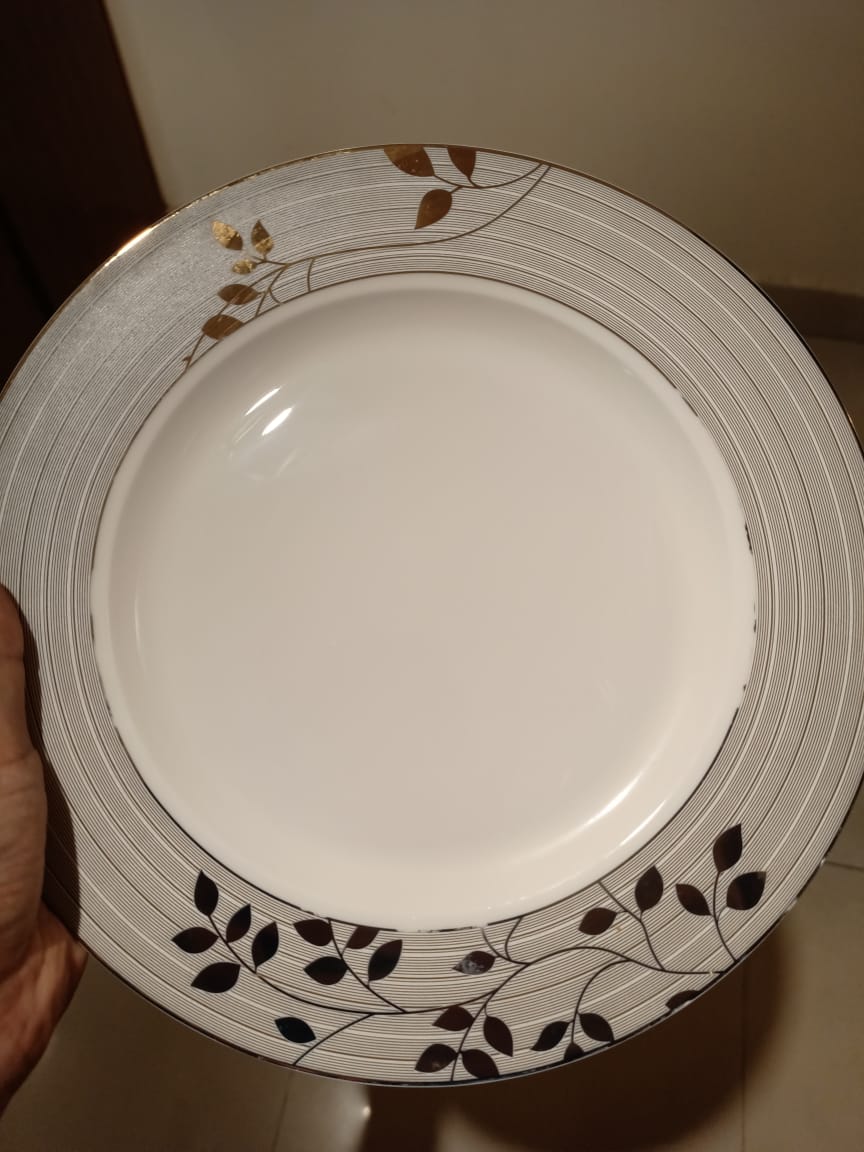 Royal Doulton 86 PC Dinnerware Set - SoUnique.PK