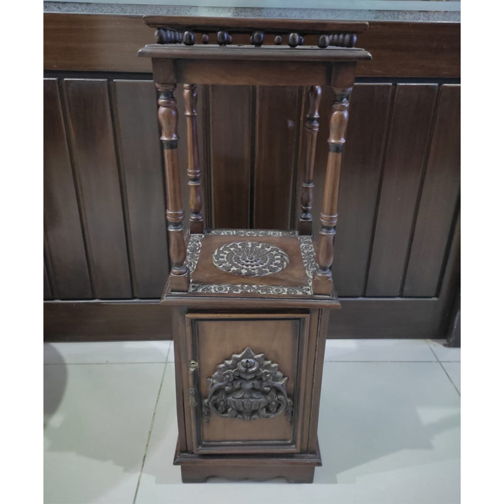 Quaint Corner Table-SoUnique.PK