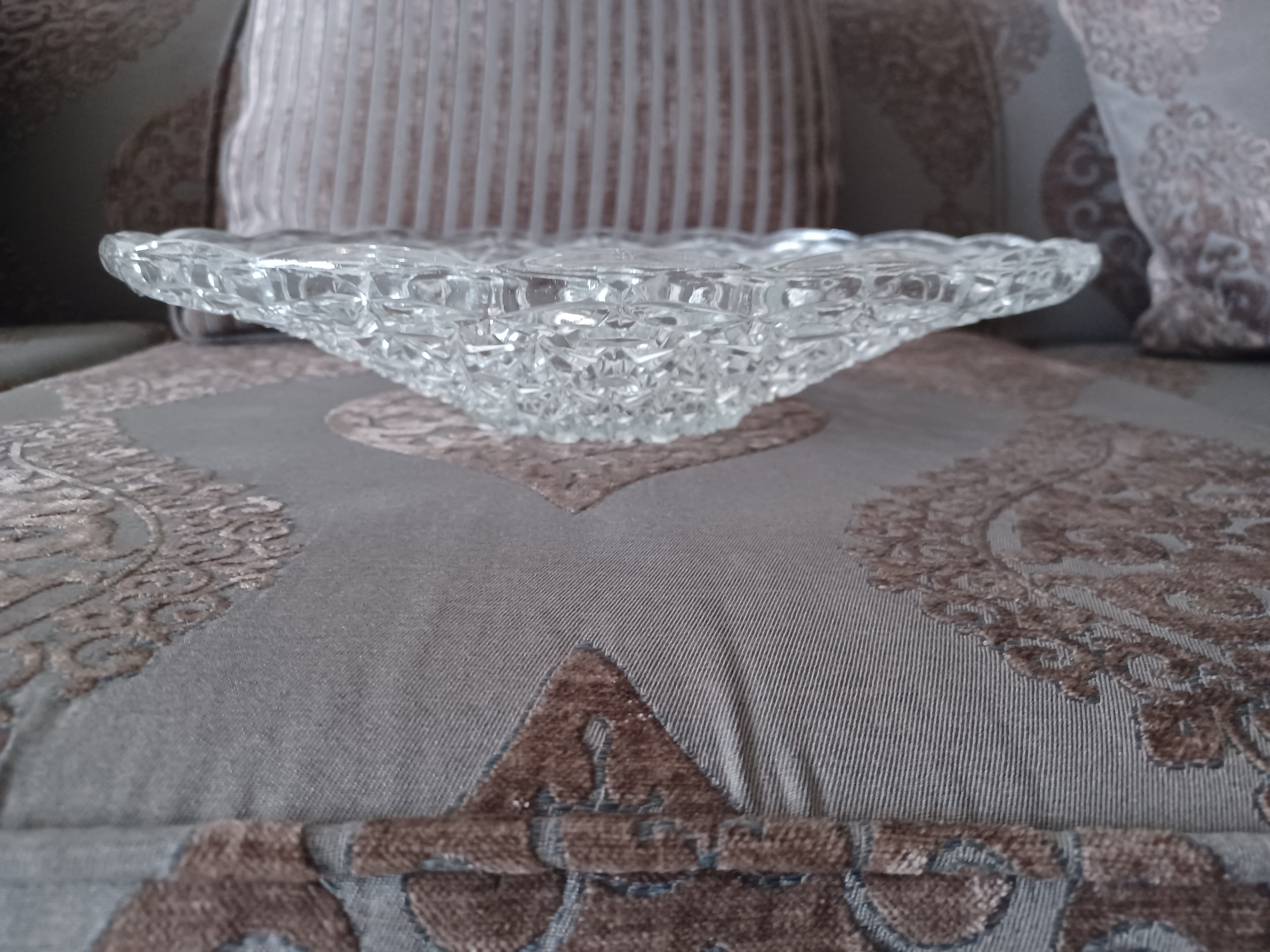 Lead Crystal Glass Bowl Platter - Sounique.PK