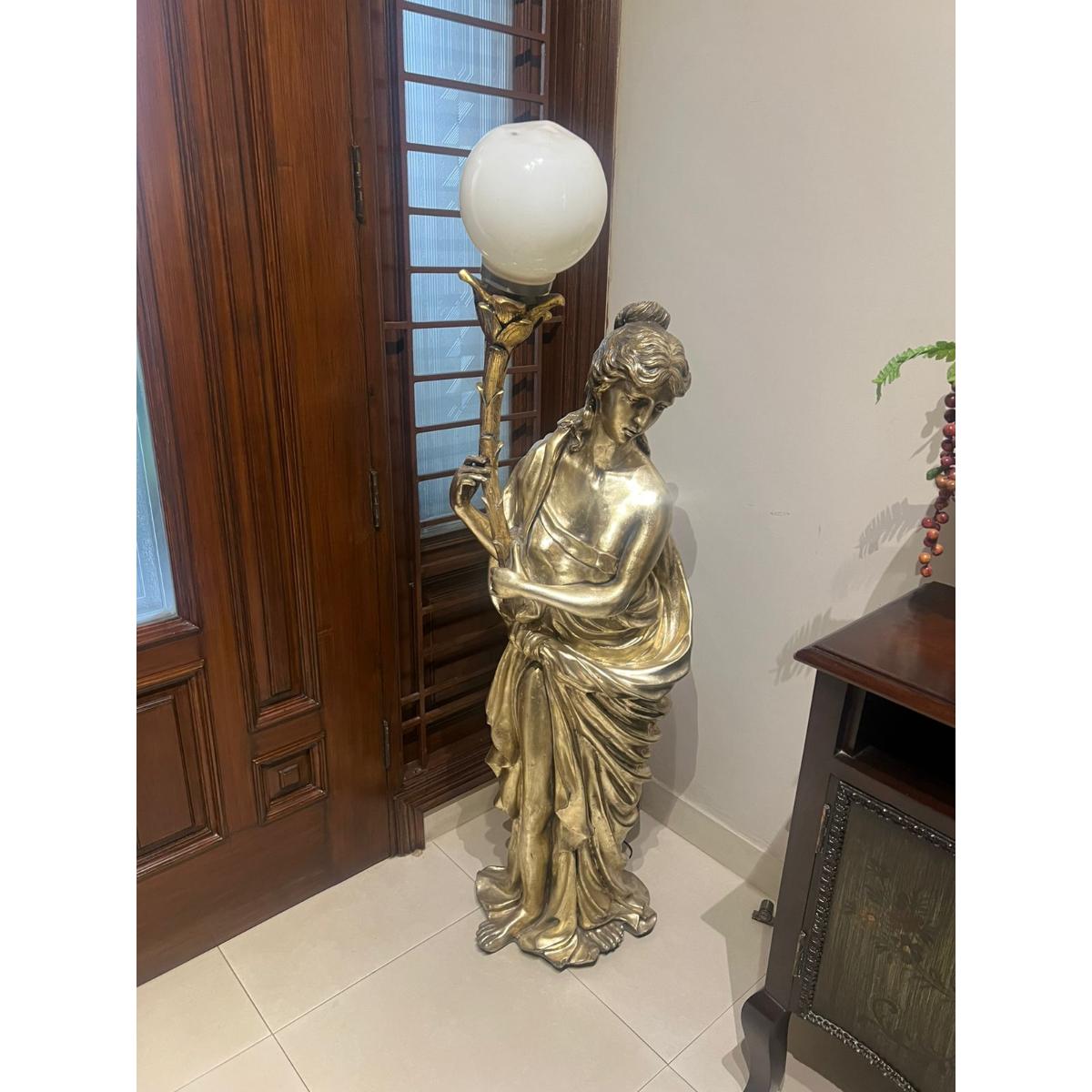 Roman Lady Floor Lamp-SoUnique.PK