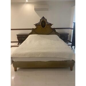 King Size Bed-SoUnique.PK