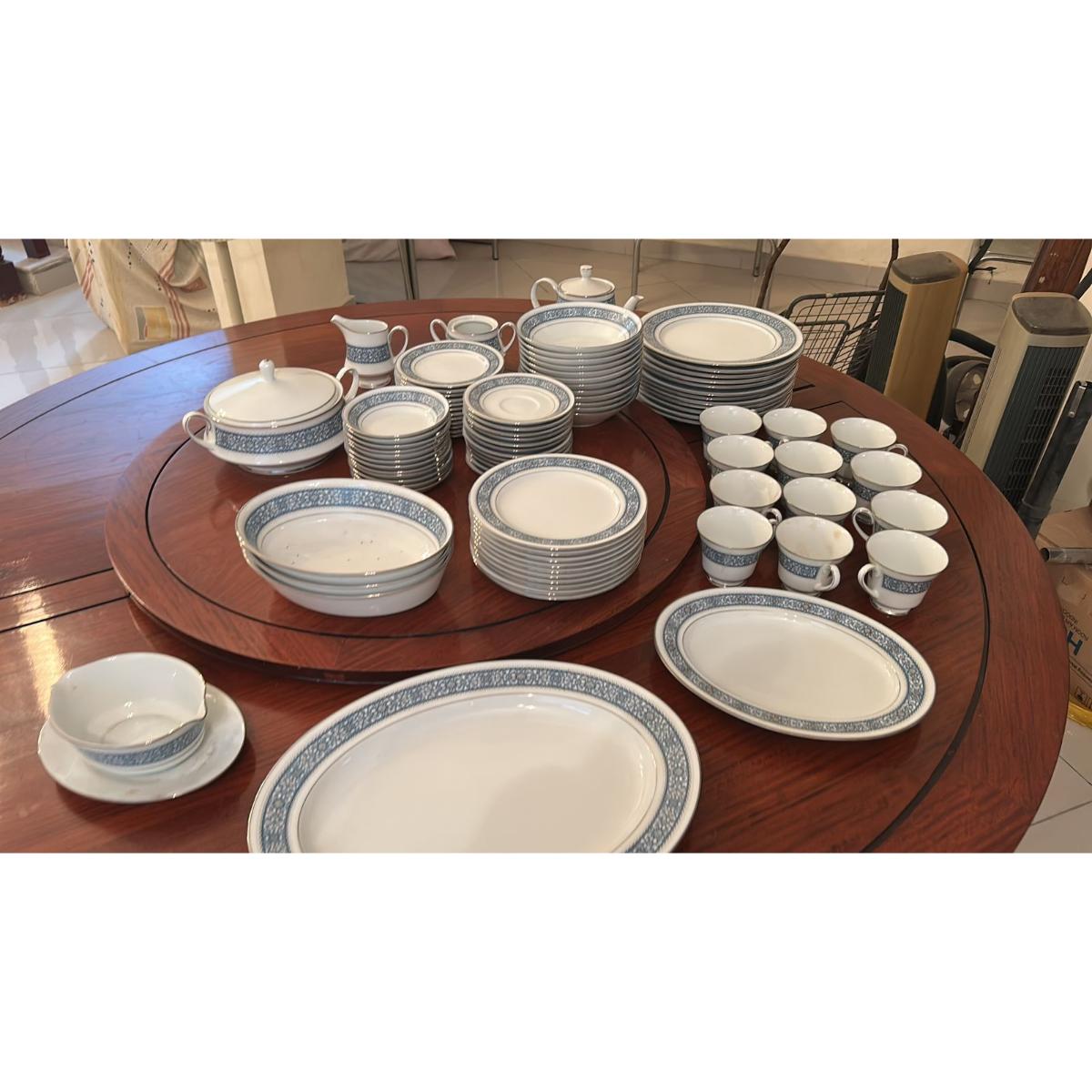 Noritake 109-Piece Fine China Dinner Set - SoUnique.PK